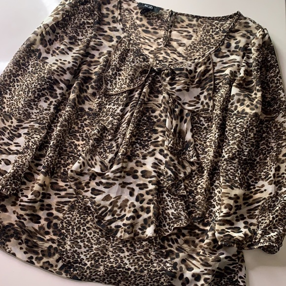 AGB 3/4 sleeve leopard print sheer bow blouse XL women’s animal print top - Picture 5 of 5